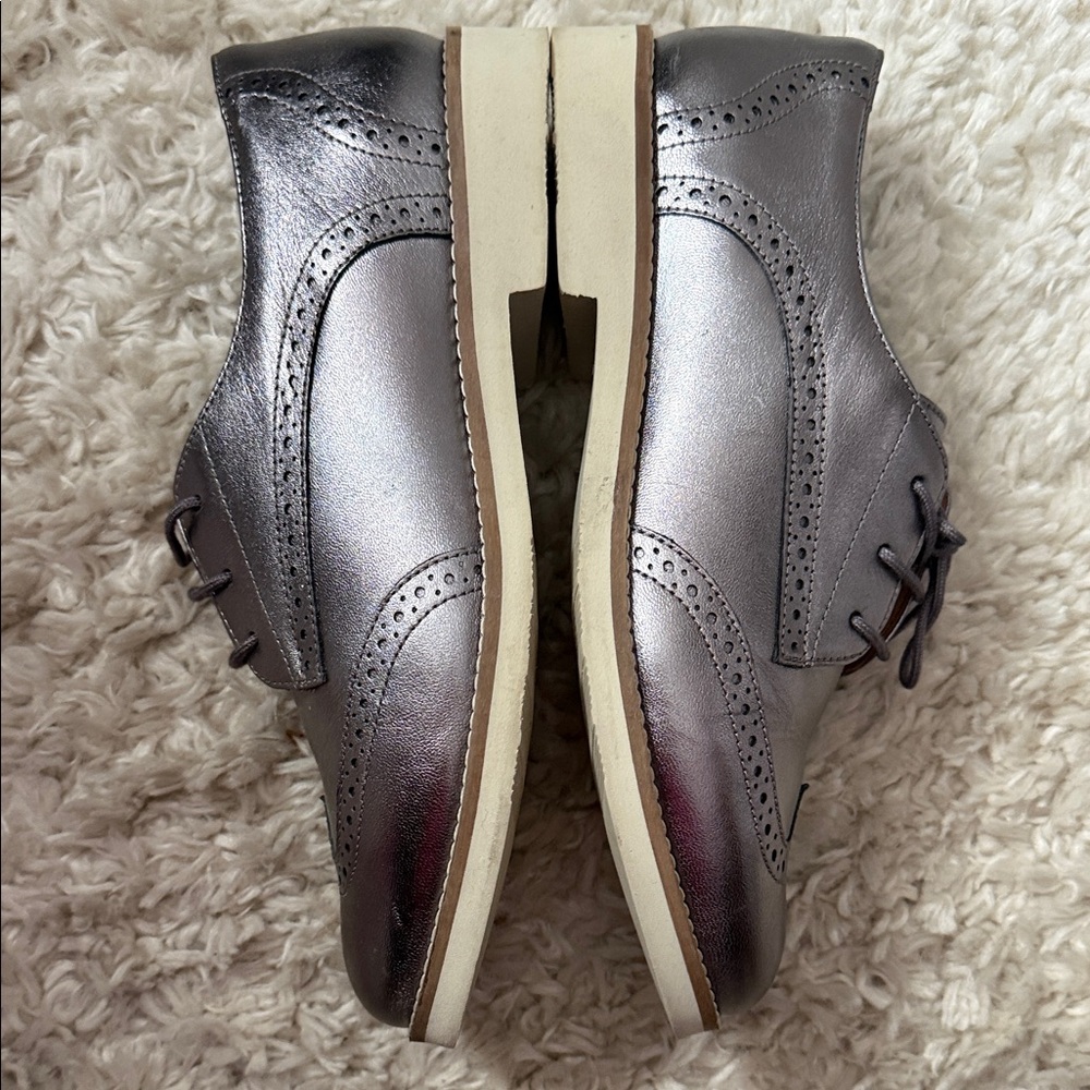 SoftWalk Women's Silver Oxford Loafers - Picture 7 of 7